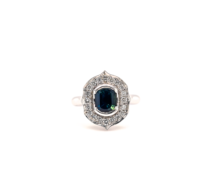 9ct White Gold and Sapphire Ring "Envy"
